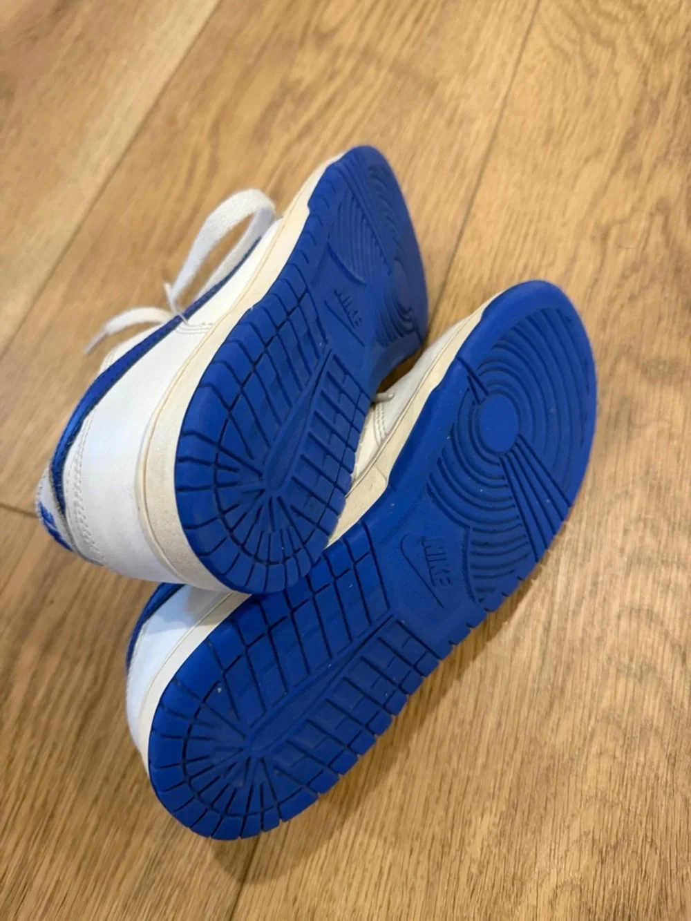 Youth Nike Dunk Low Sneakers Size 3Y